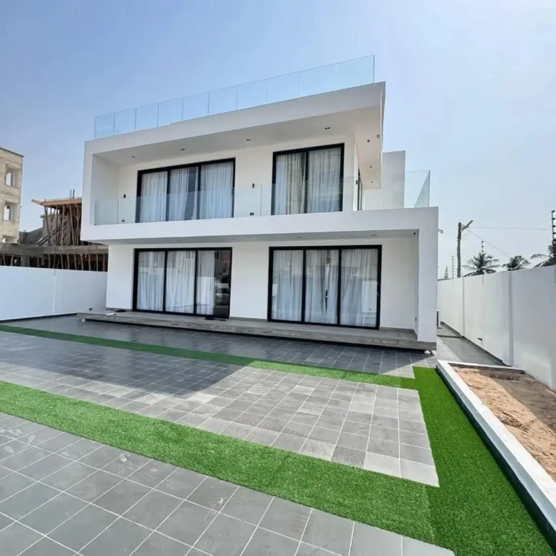 houses for rent in east legon​