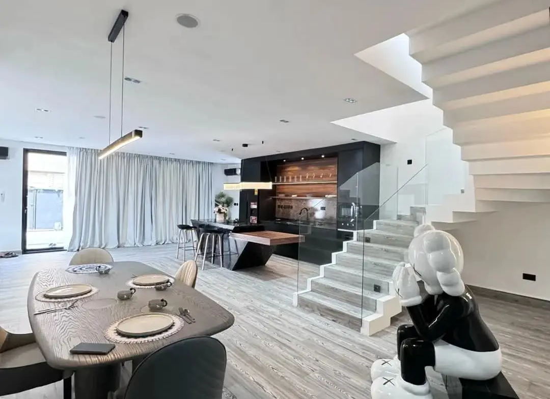 houses for rent in east legon​