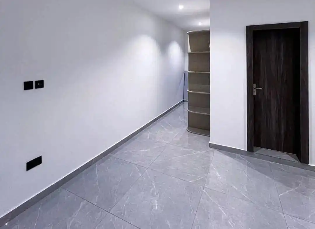 4 BEDROOM house for rent in cantonments accra