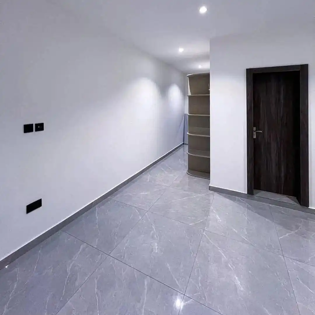 4 BEDROOM house for rent in cantonments accra