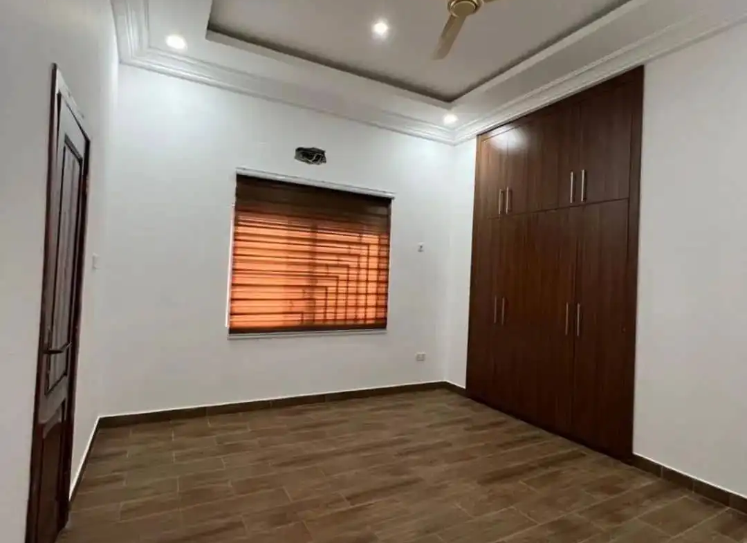 3 bedroom house for sale at oyarifa​