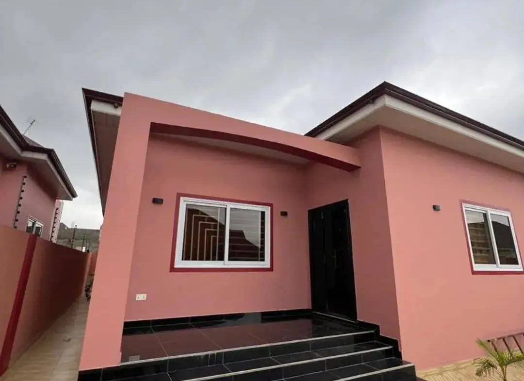 3 bedroom house for sale at oyarifa​