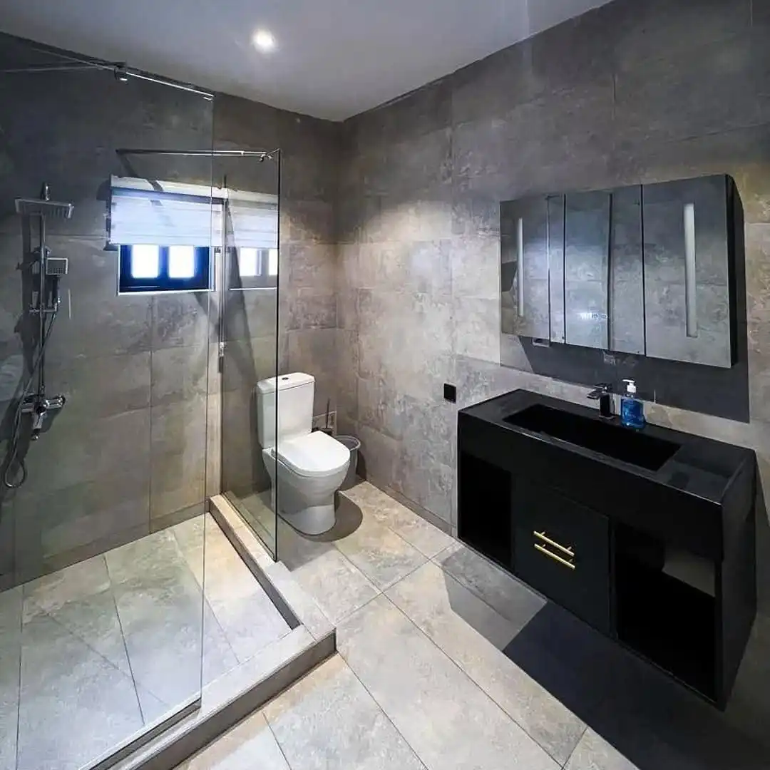 4 BEDROOM house for rent in cantonments accra