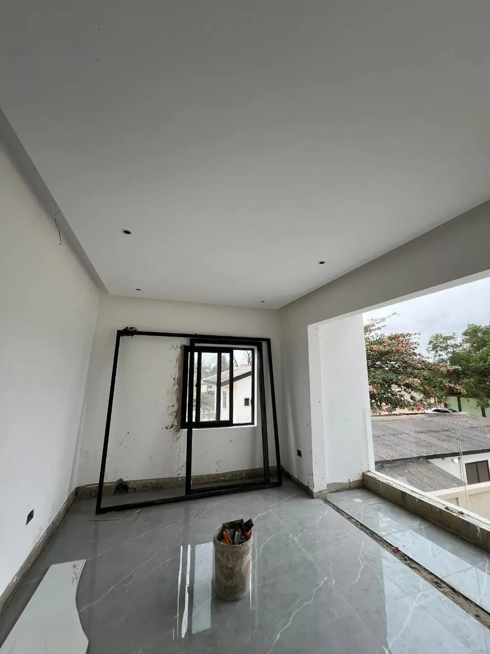 house for sale at ashaley botwe school junction​