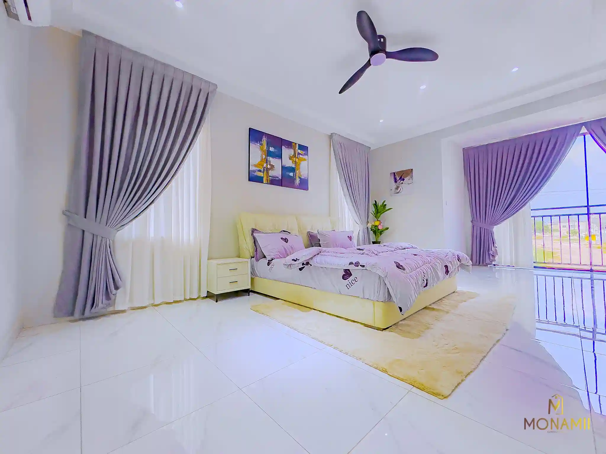 Houses for sale at Lakeside