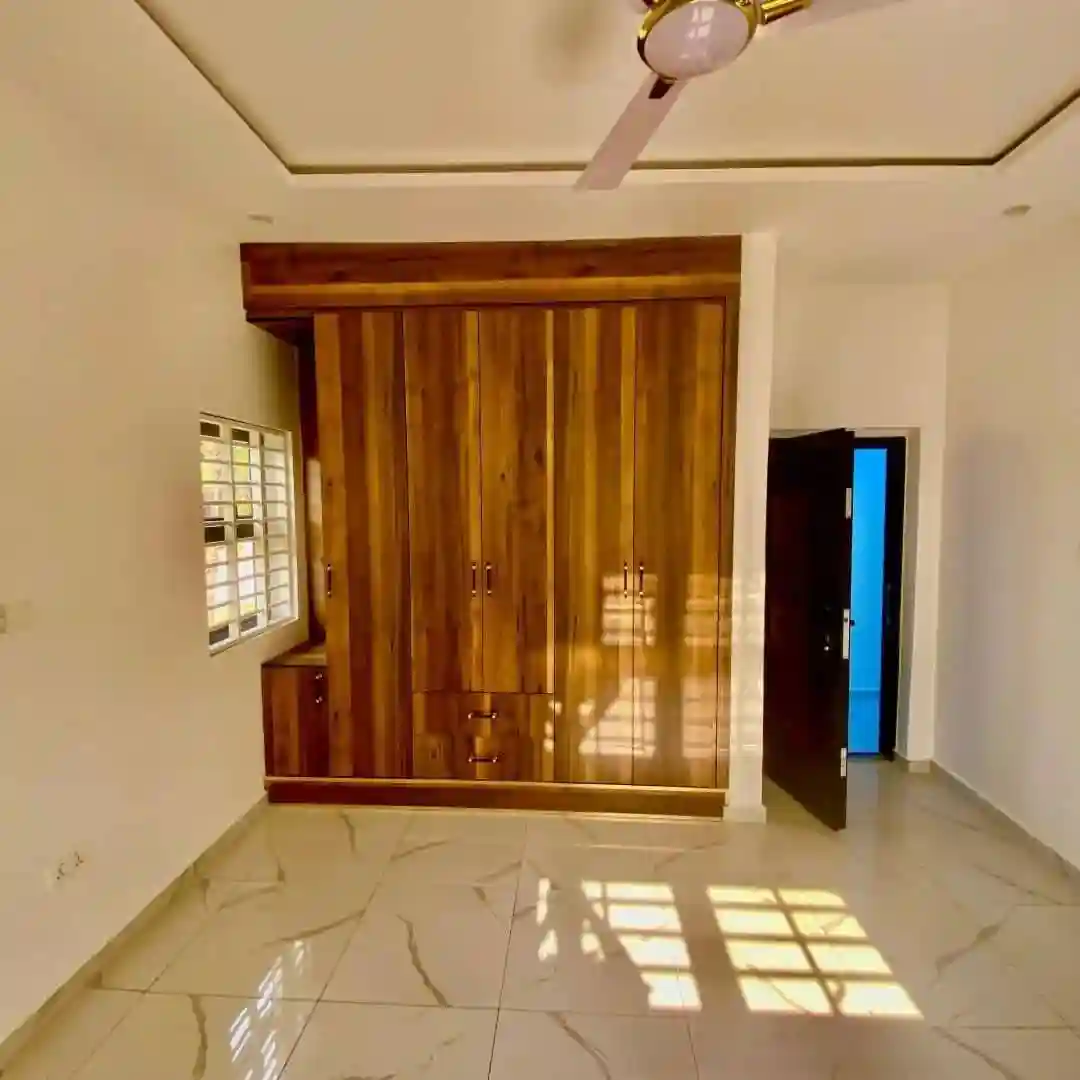 4 bedroom house for sale haatso