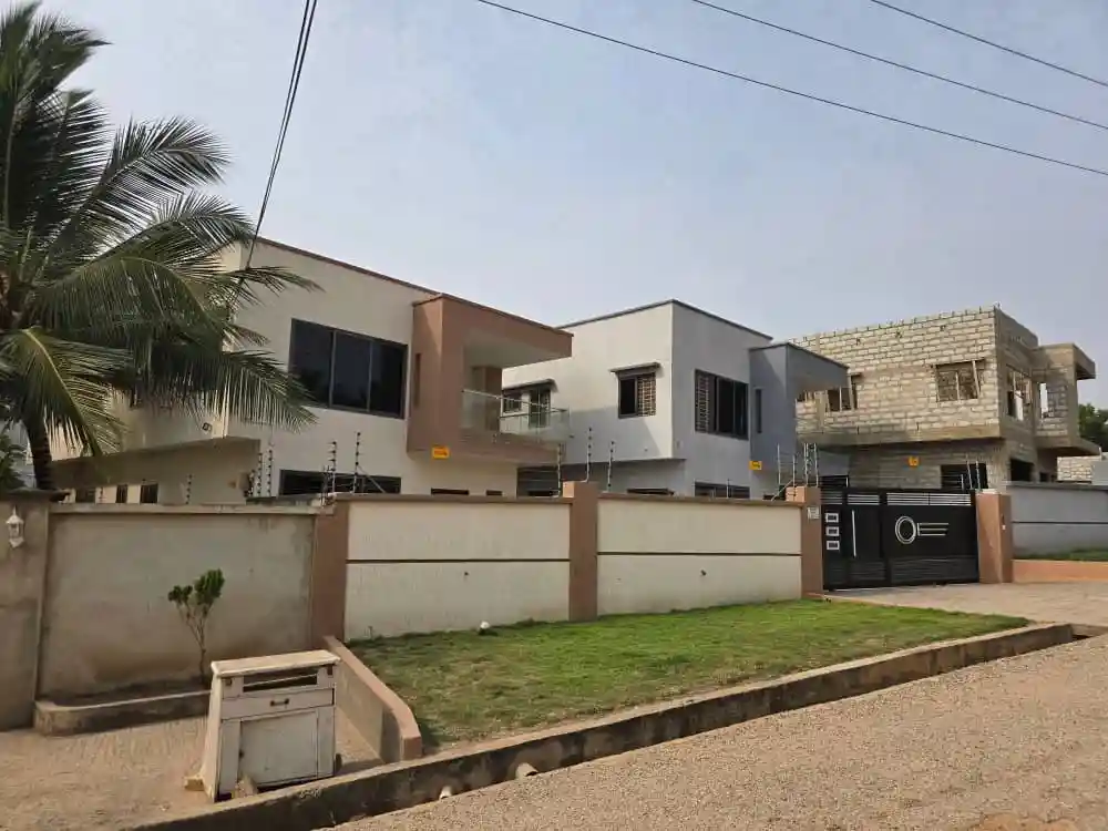 4-BEDROOM HOUSE FOR SALE in KWABENYA