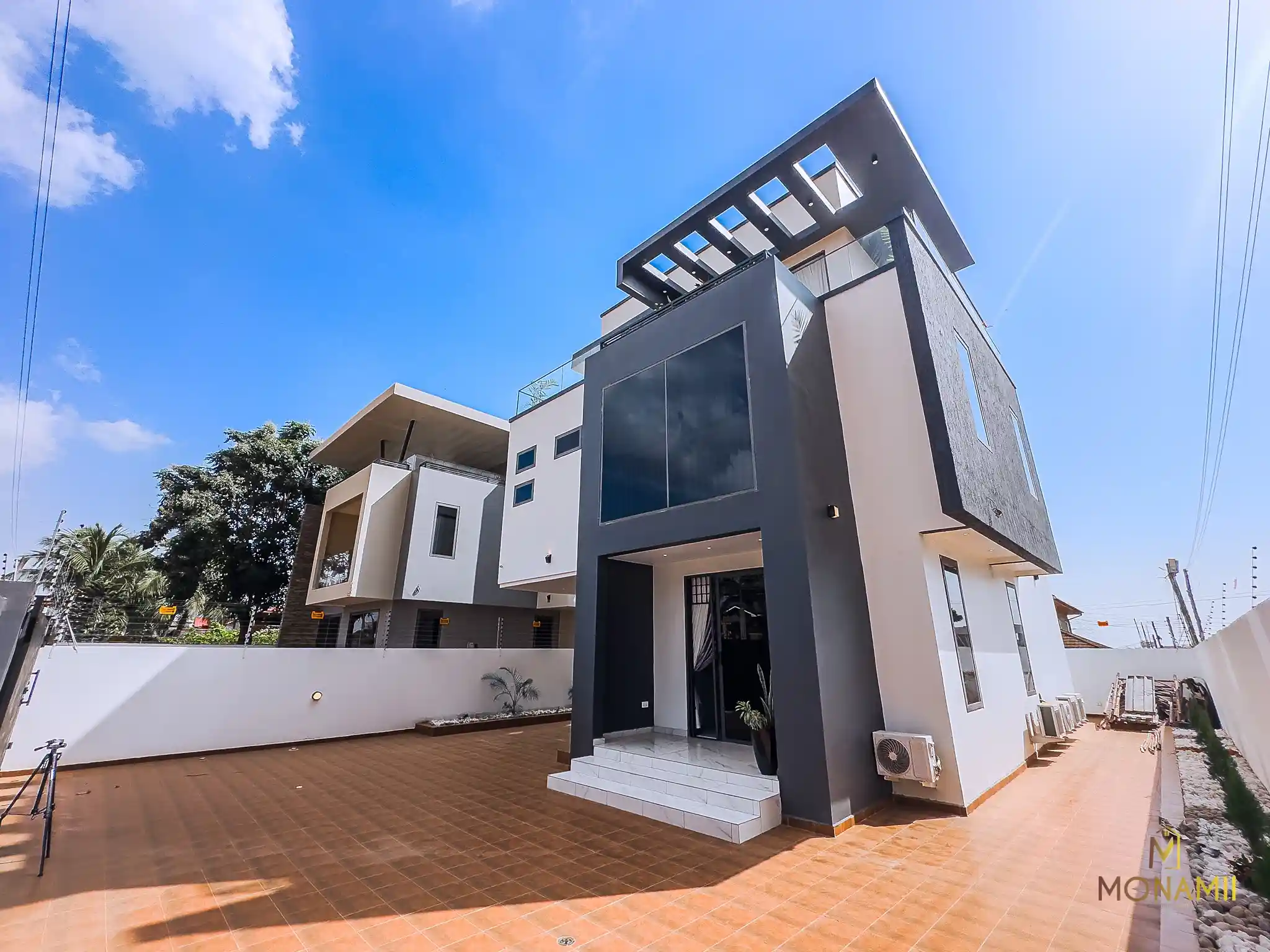 3-Bedroom Home for Sale in Lakeside Estate