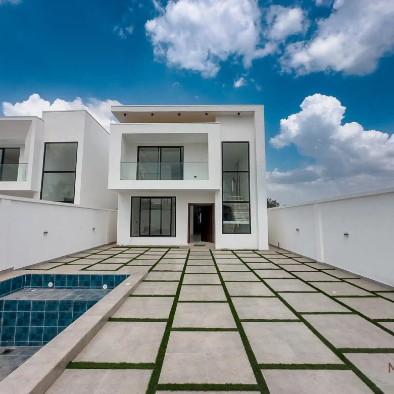 4 Bedroom House for Sale in Ashaley-Botwe