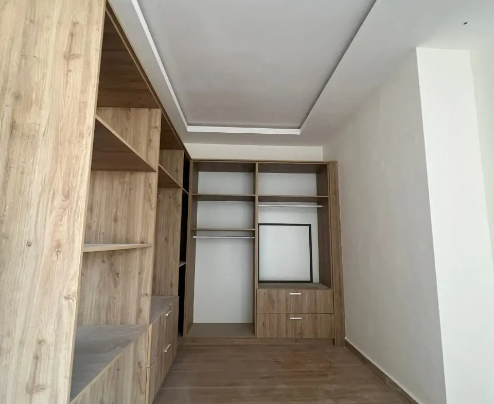 4 bedroom house sale botwe school junction