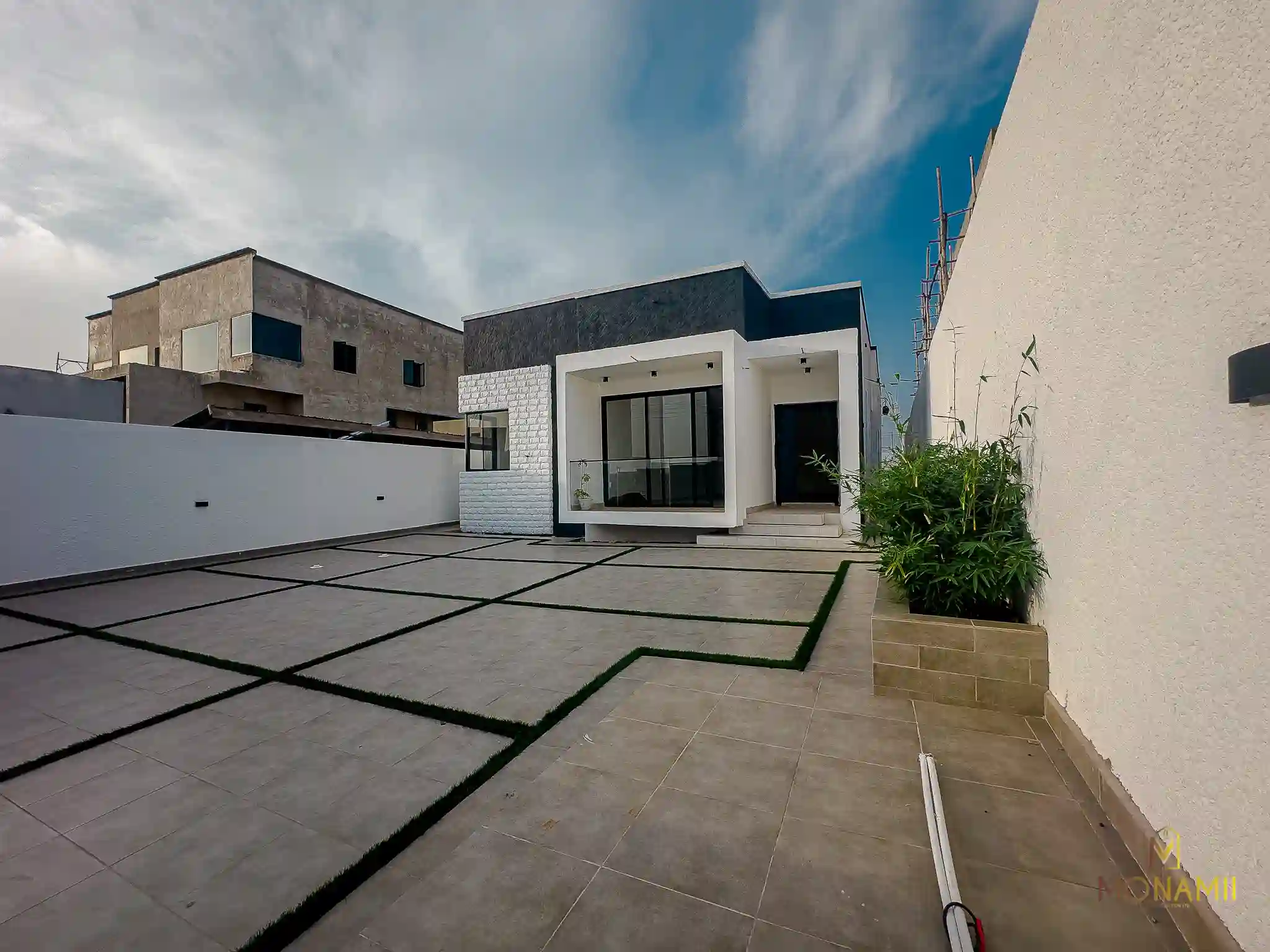 3 bedroom house for sale lakeside estate