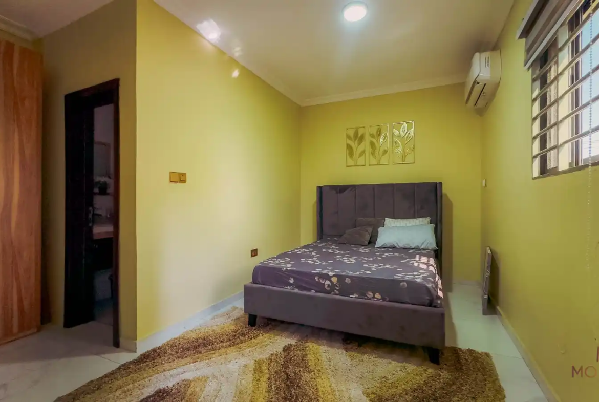 houses for sale af madina upsa area