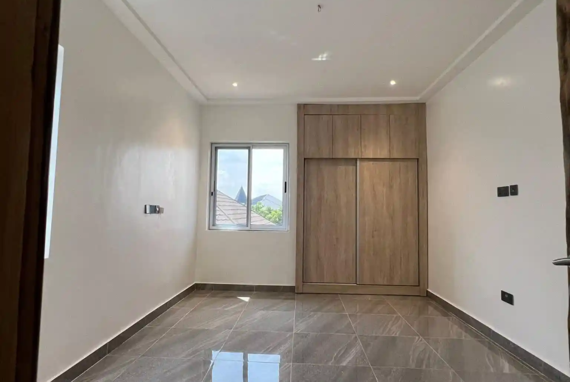 3 bedroom house rent oyarifa