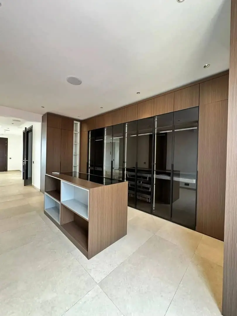 5 bedroom house for sale adjiriganor​