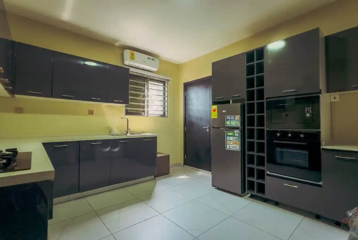 houses for sale af madina upsa area