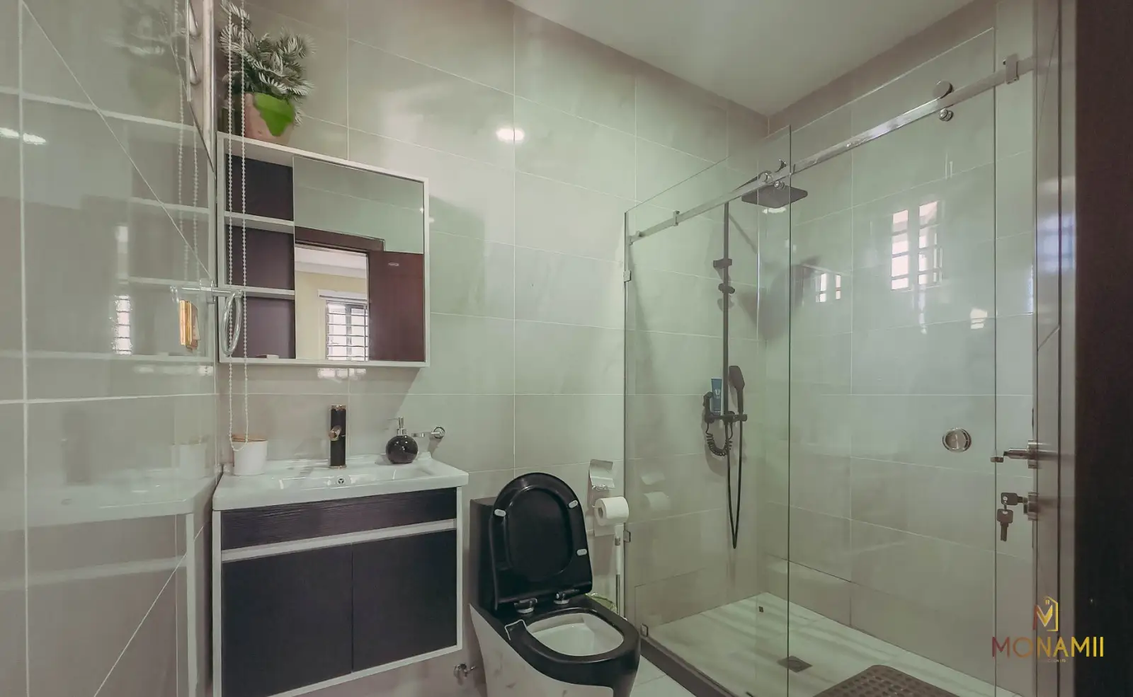 houses for sale af madina upsa area