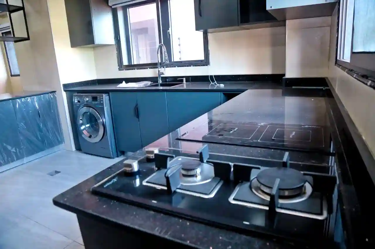 4 bedroom house for rent at labone.