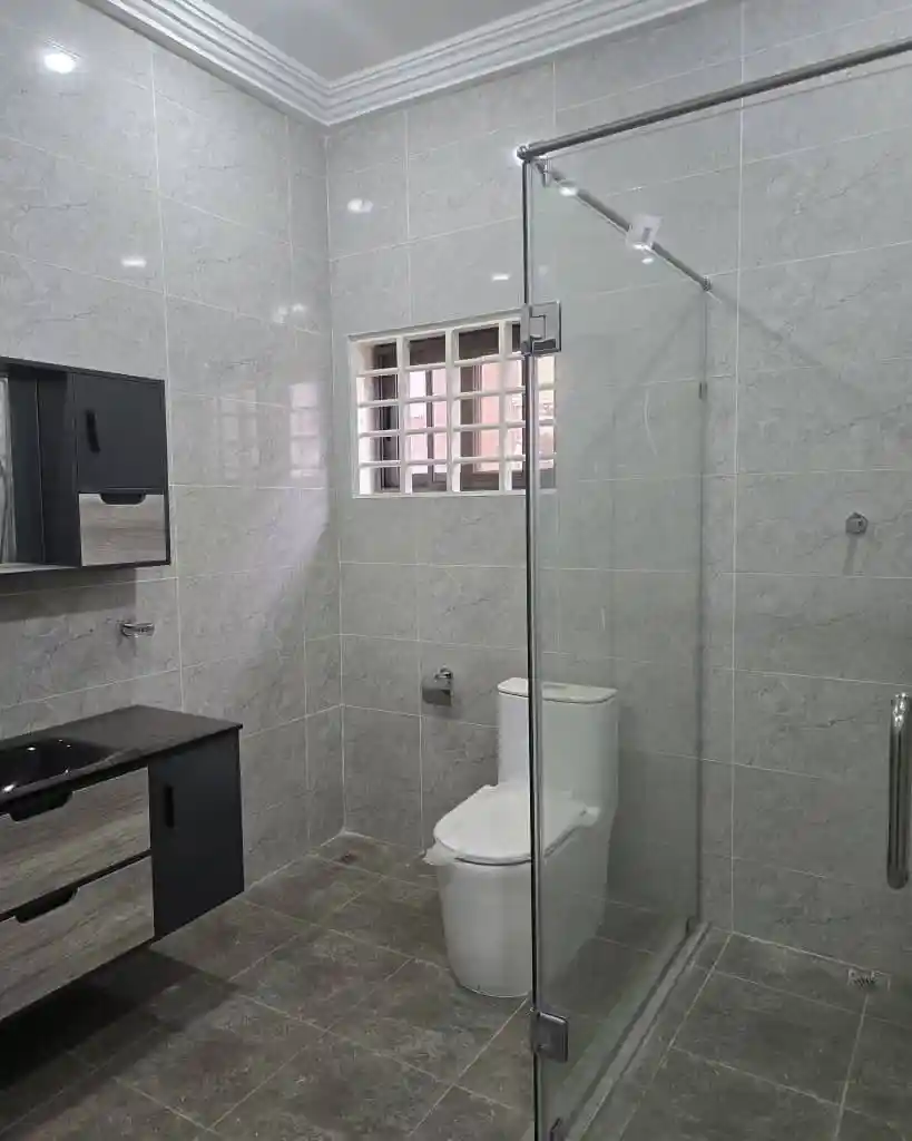 4-BEDROOM HOUSE FOR SALE in KWABENYA