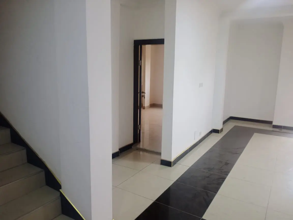 5 Bedroom House for Rent in Cantonments, Accra