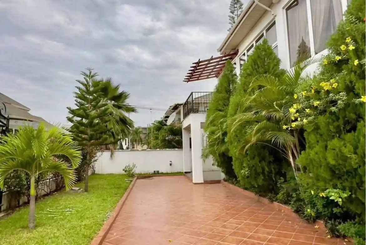 5 bedroom house for sale in Cantonment