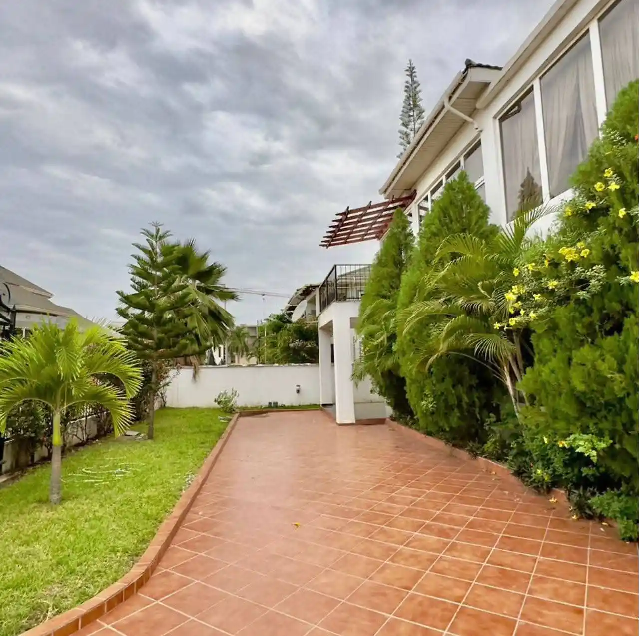 5 bedroom house for sale in Cantonment