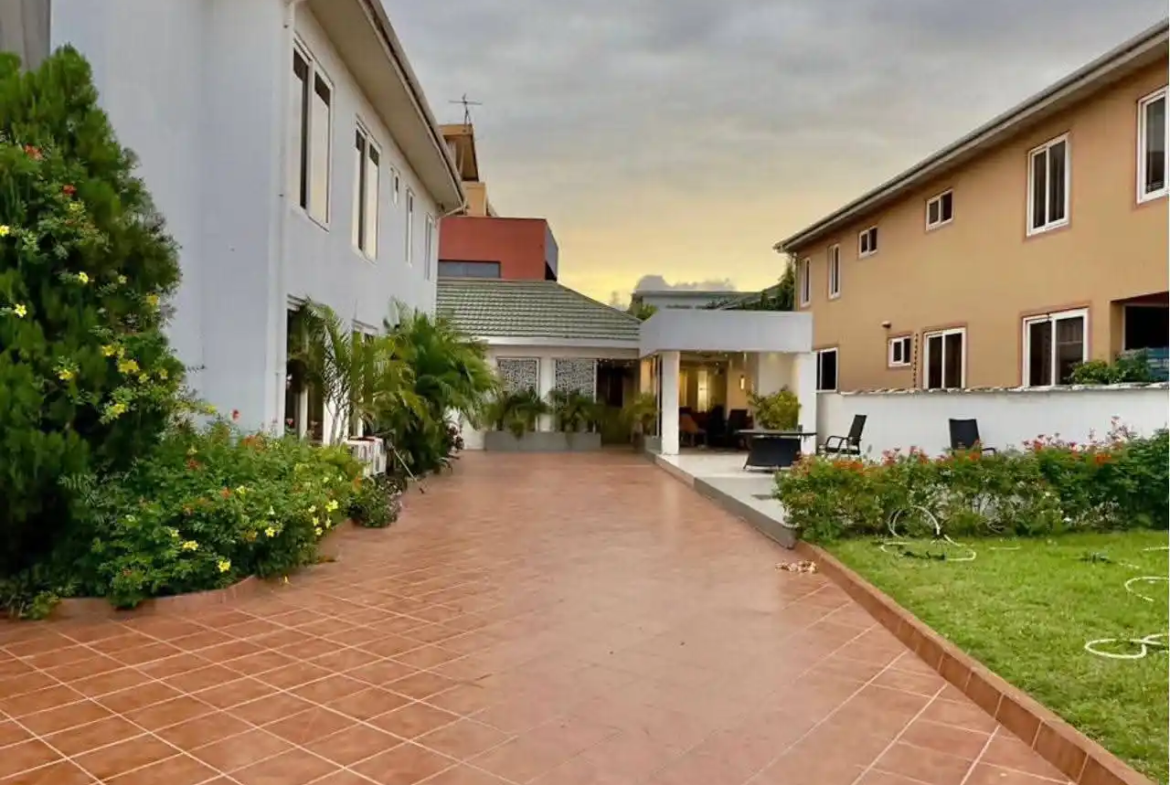 5 bedroom house for sale in Cantonment