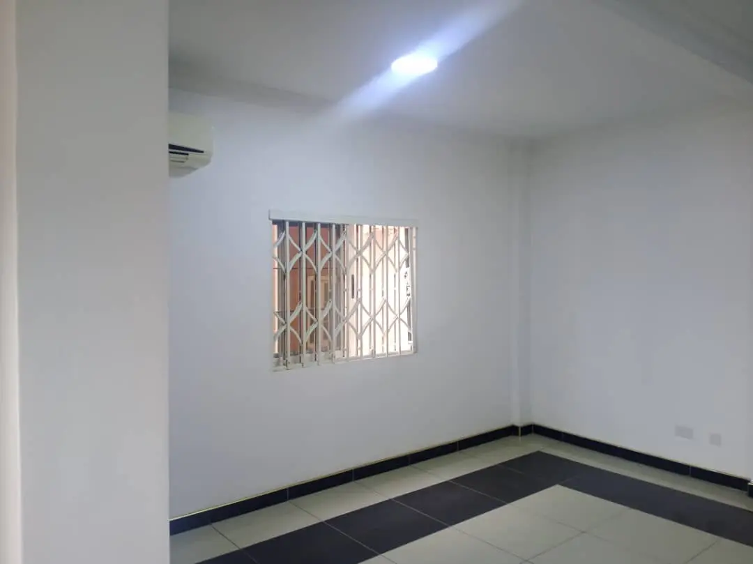 5-Bedroom House for Rent in Cantonments, Accra