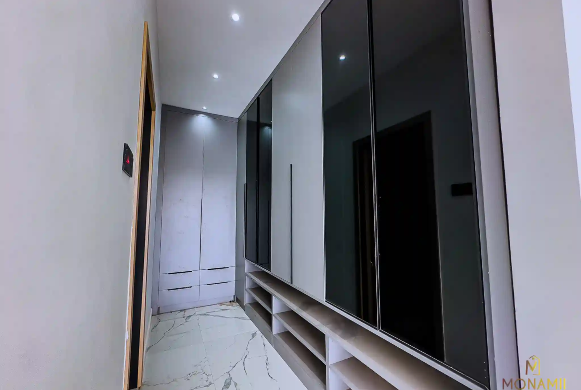 Houses for Sale at Ashaley Botwe