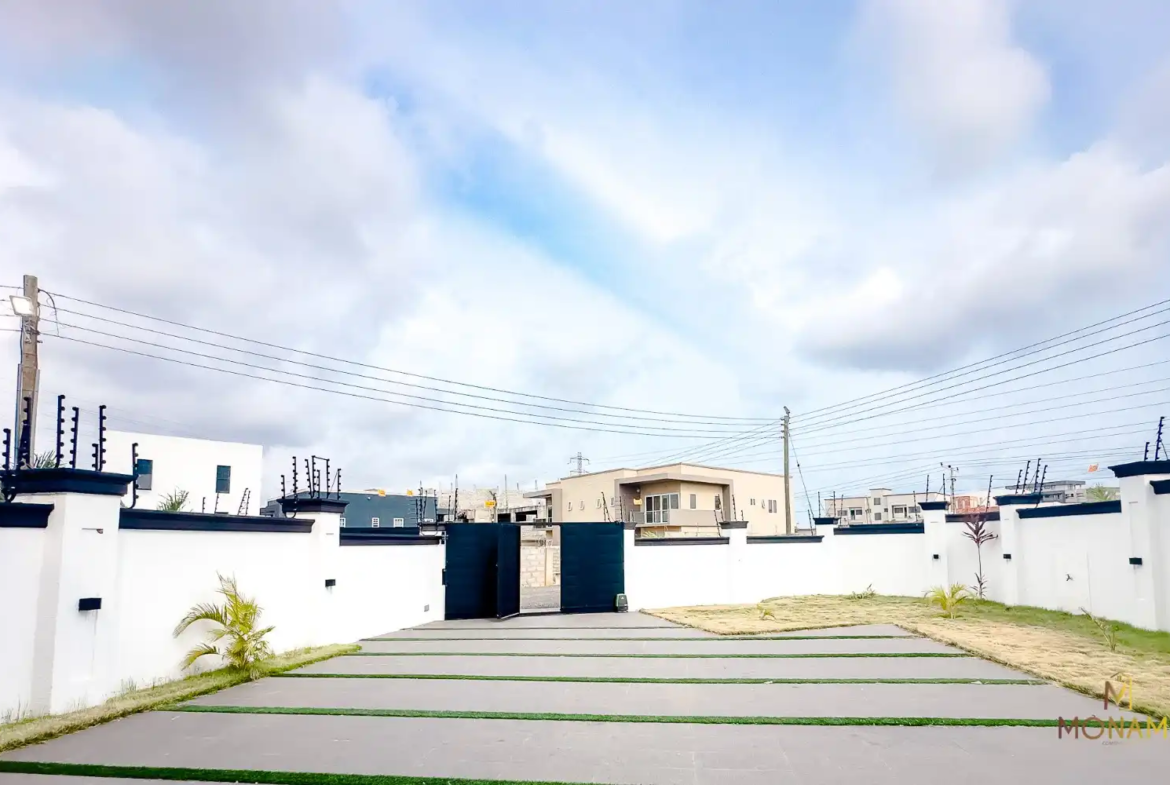 houses for sale at tse addo accra