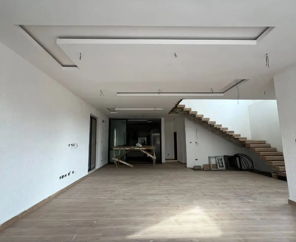 4 bedroom house sale botwe school junction