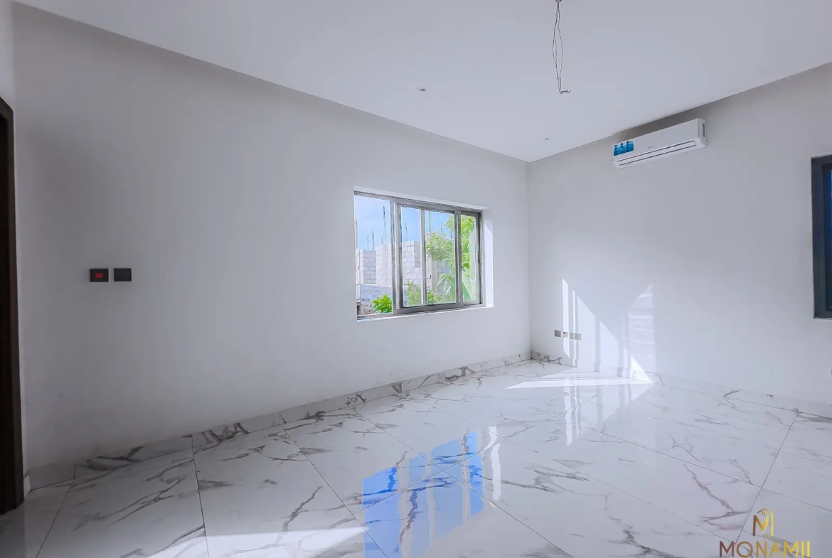 3 bedroom house for sale in Lakeside