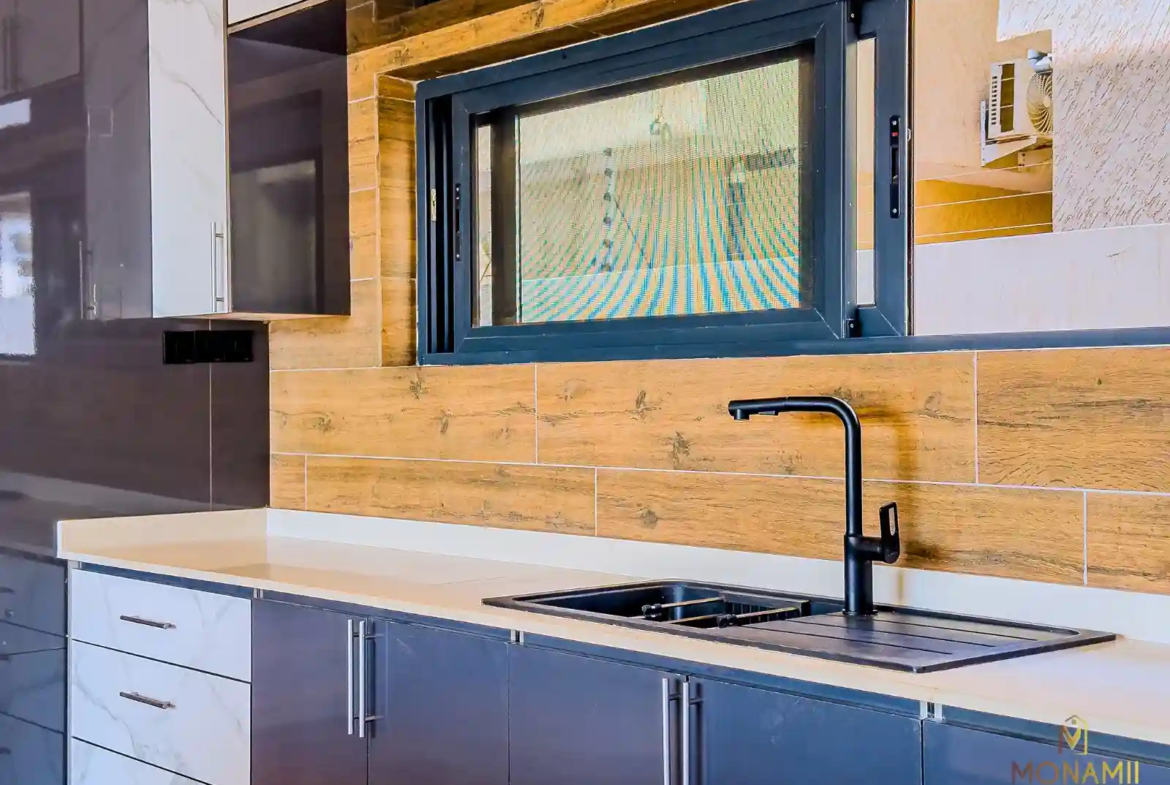 4 bedroom house sale lakeside estate