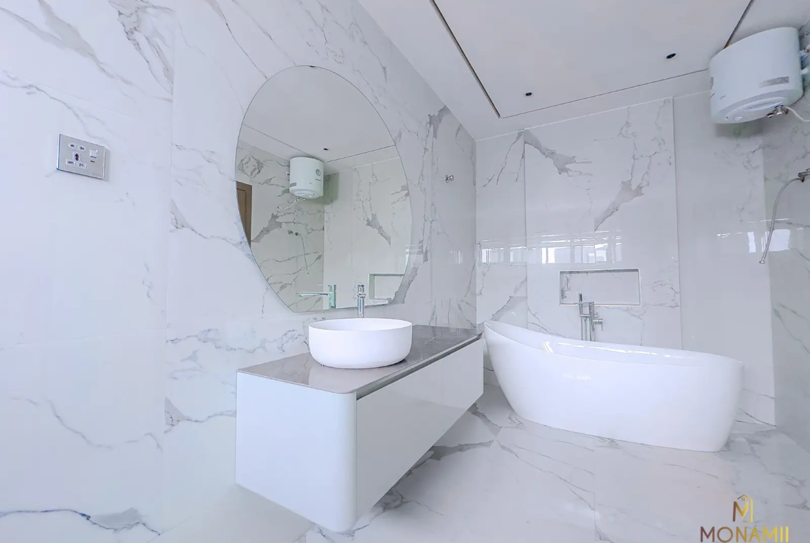 5 bedroom houses for sale in ashaley botwe