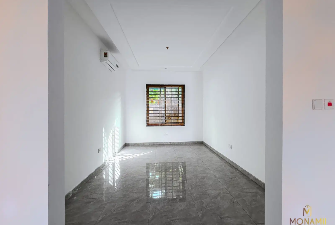 3 bedroom house for sale at Lakeside Estate