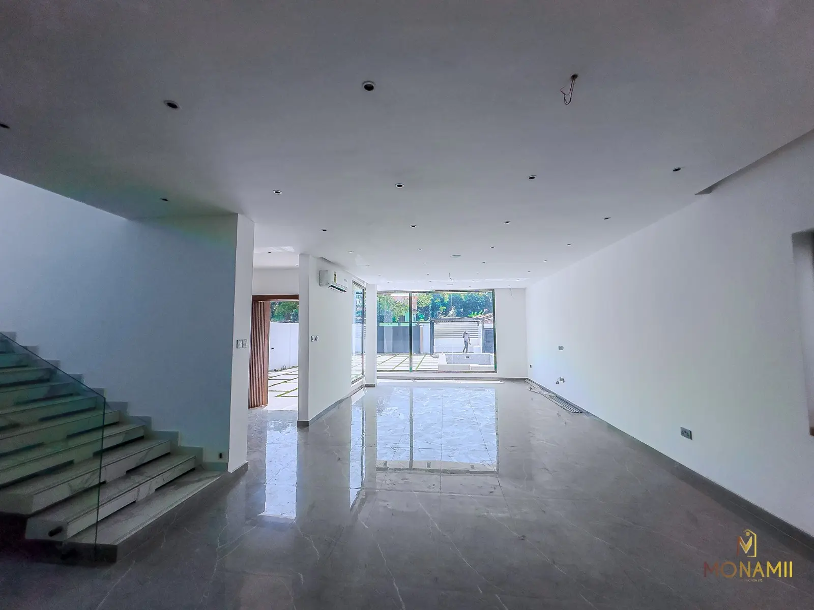 5 bedroom houses for sale in ashaley botwe