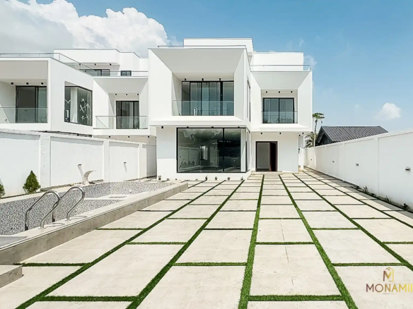 5 bedroom houses for sale in ashaley botwe