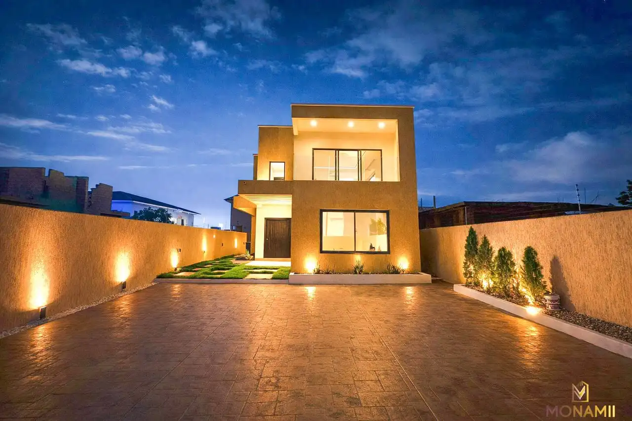 3 bedroom house for sale in Lakeside