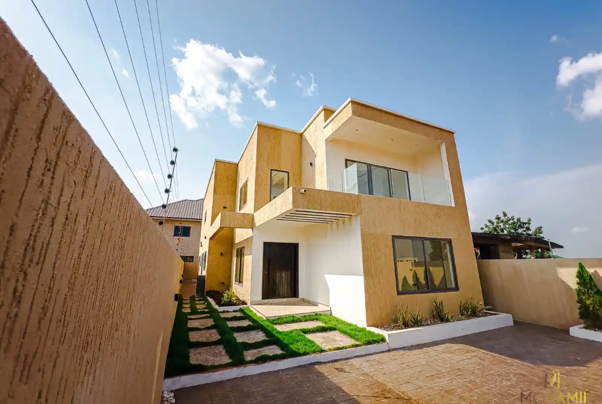 3 bedroom house for sale in Lakeside