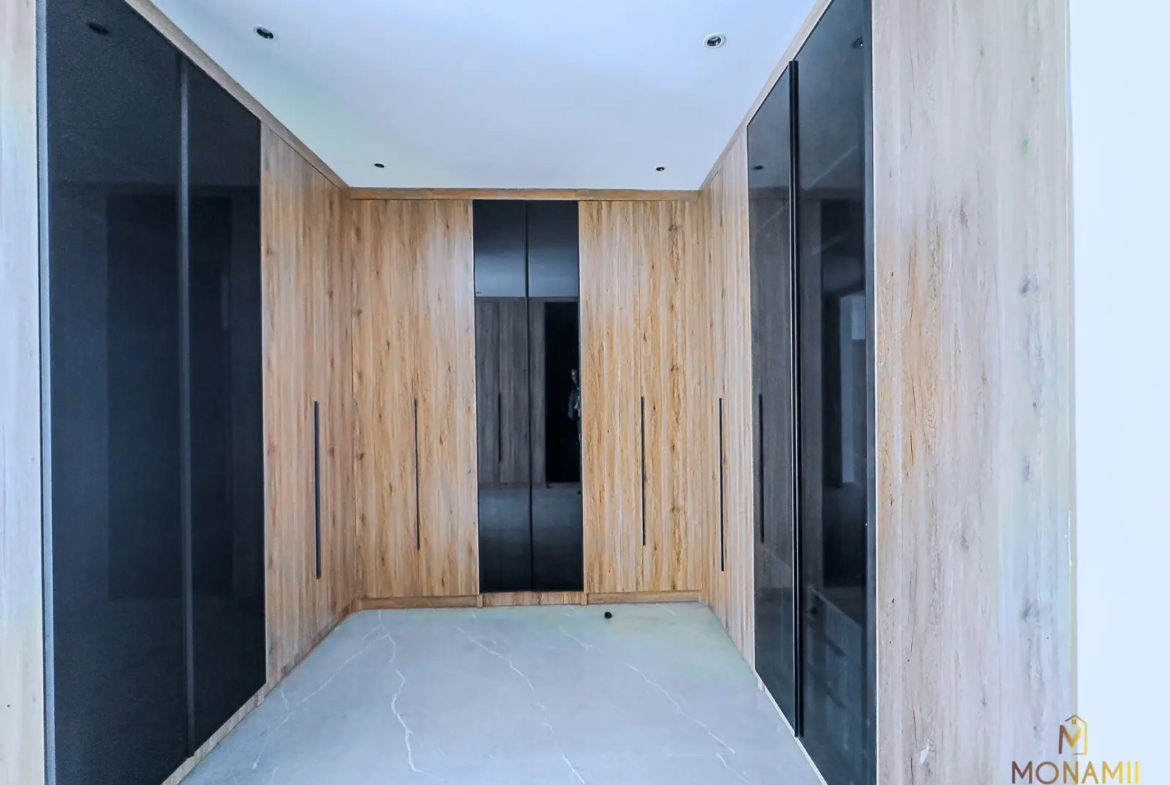 5 bedroom houses for sale in ashaley botwe