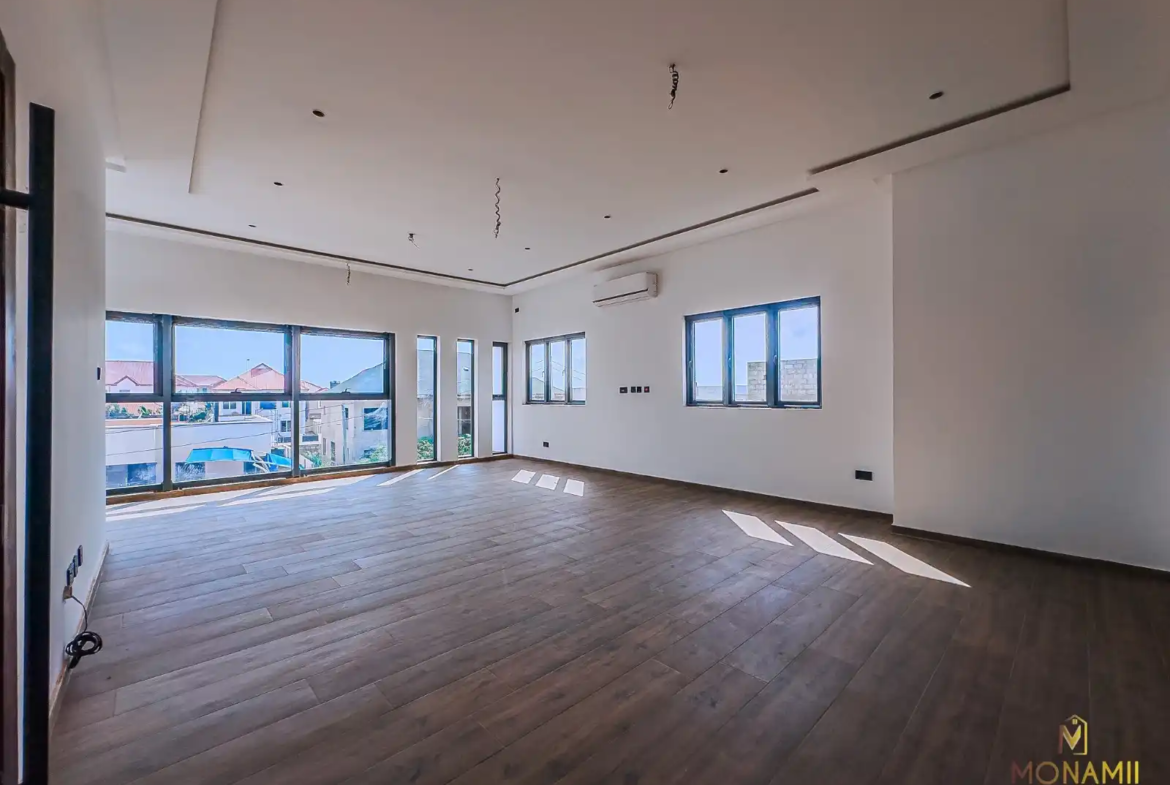 4 bedroom house sale lakeside estate