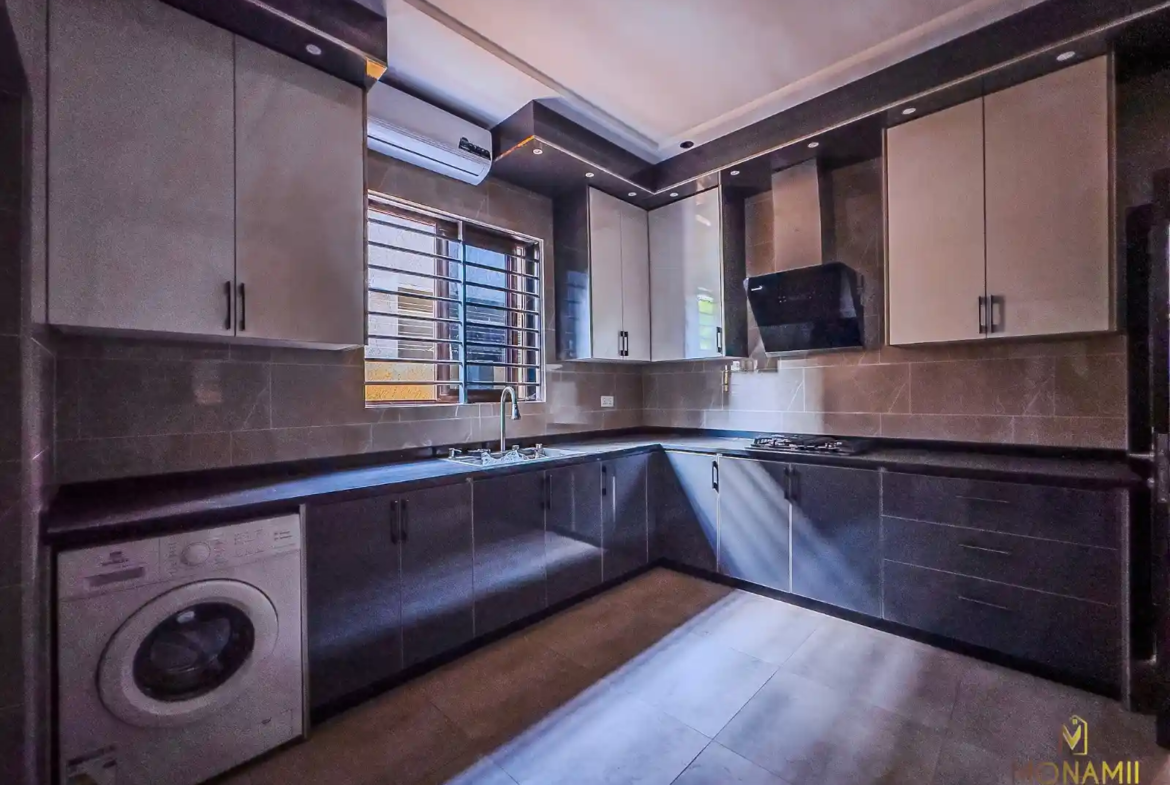 3 bedroom house for sale at Lakeside Estate