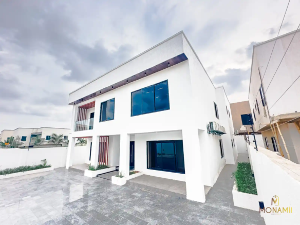 houses for sale at east airport accra