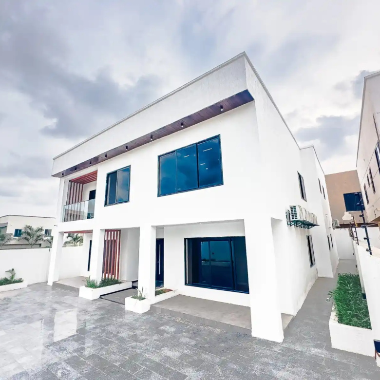 houses for sale at east airport accra