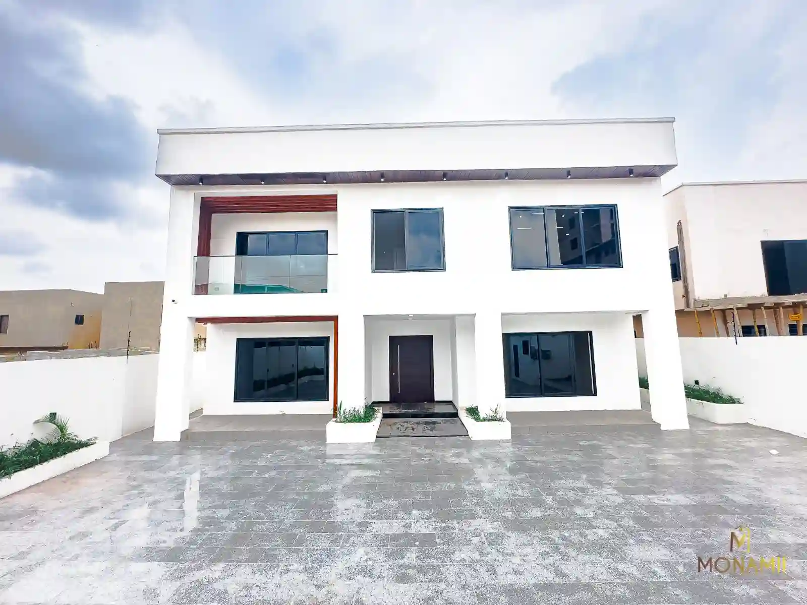 6 bedroom home for sale east airport accra