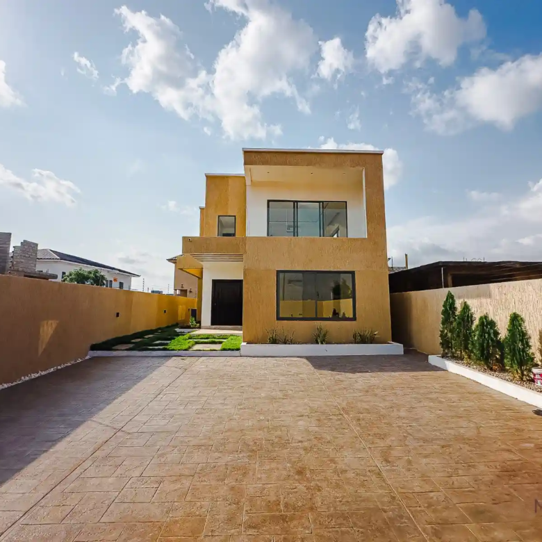 3 bedroom house for sale in Lakeside