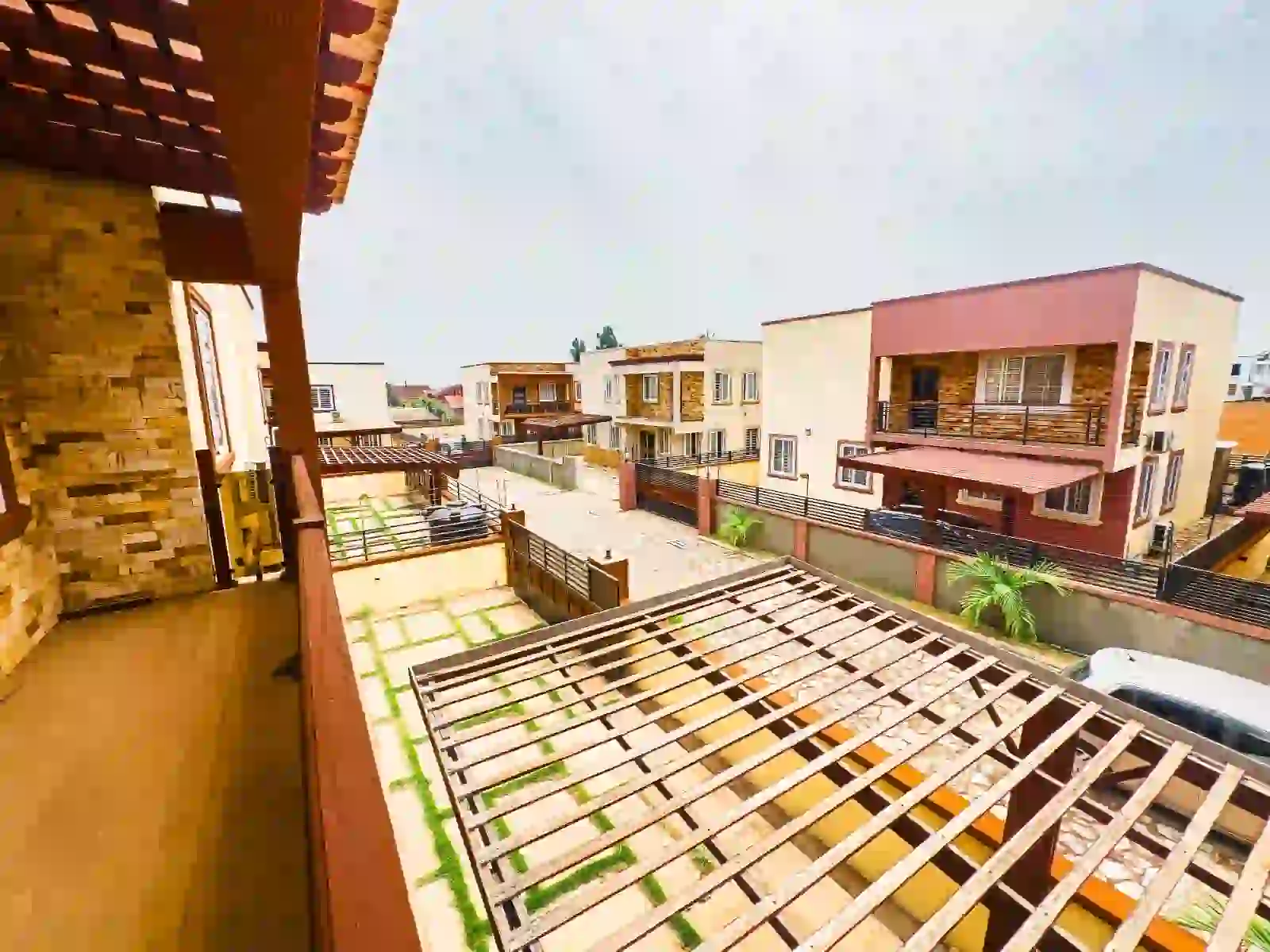 : 3 bedroom house rent in a gated community achimota