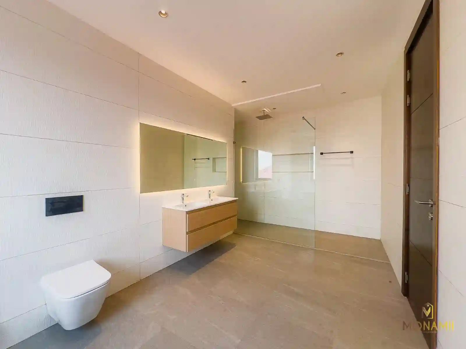 5 bedroom home sale adjiringanor