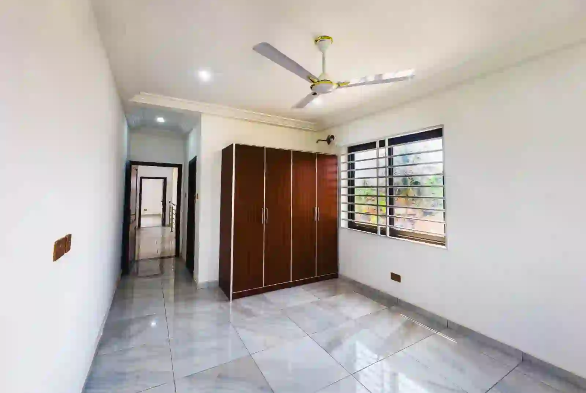 3 bedroom houses for sale in ashaley botwe​ accra