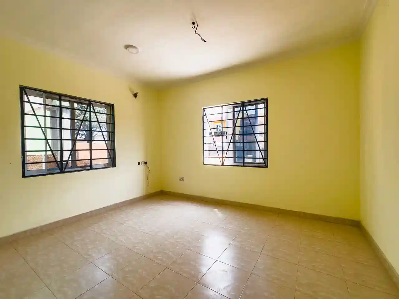 3 bedroom house sale gated community spintex malik