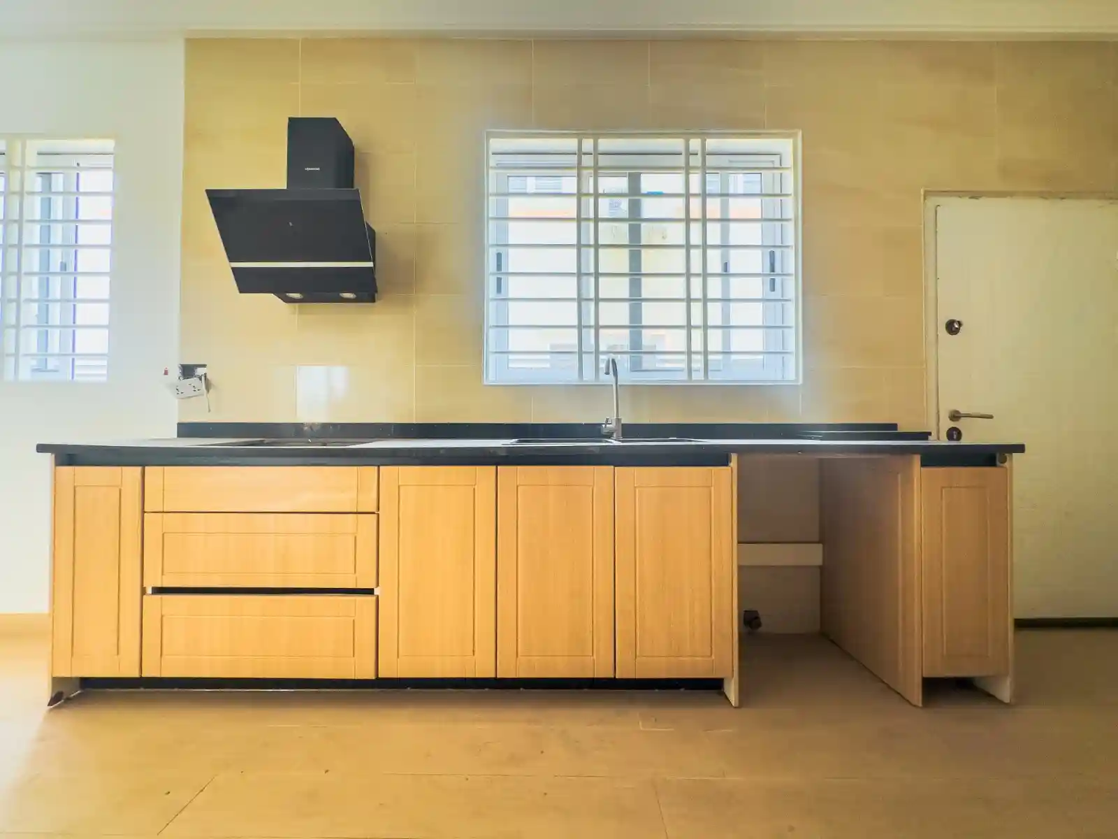 3 bedroom house rent in a gated community achimota